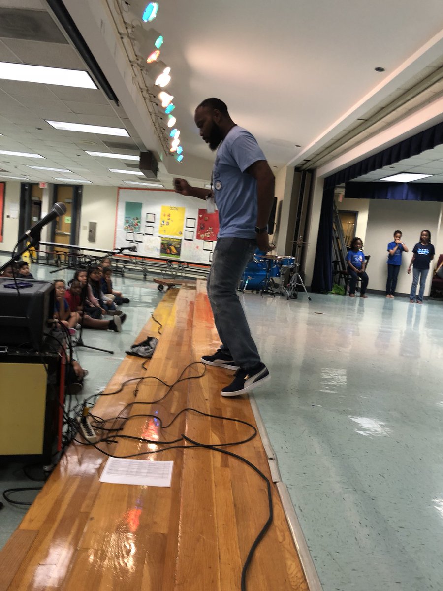 CounselorTrimm's tweet photo. Talent show practice... Coach giving us yet another reason to smile!!!! @boonelementary https://t.co/ZF30qkuTpZ