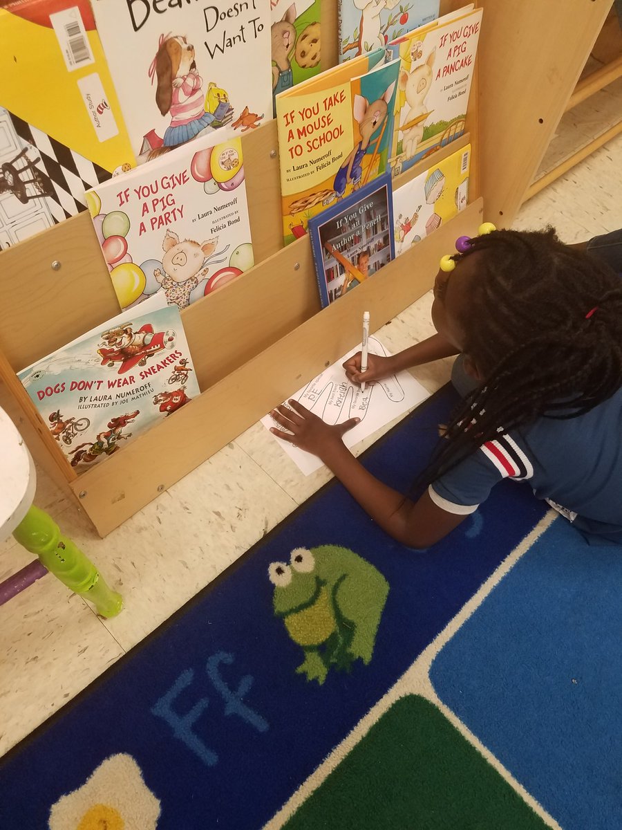 MissWilsonWatIT's tweet photo. These sweet kinders are great writers! Look at my friend using her resources! #watkinswildcats @watkinswildcats #ignitesps https://t.co/ltKaYF0pNo