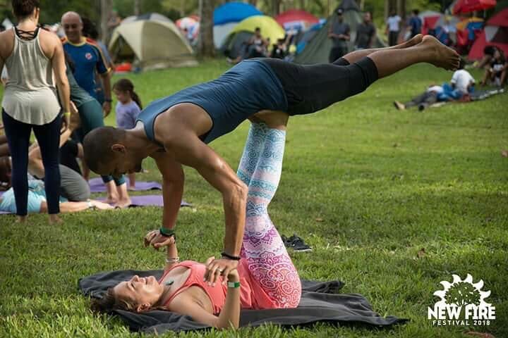 JermoldCompton's tweet photo. #fbf @newfireworld with the beautiful @mexstralian 
...
@nativemvmt getting our #acroyoga
...
Wonderful people, cool vibes #newfirefestival2018 
...
#peace #love #balance #yoga #elevate #trust #movement #movementculture #justmove #islandlife #trinidadandtobago #nativemvmt https://t.co/YFHNyh1P9u