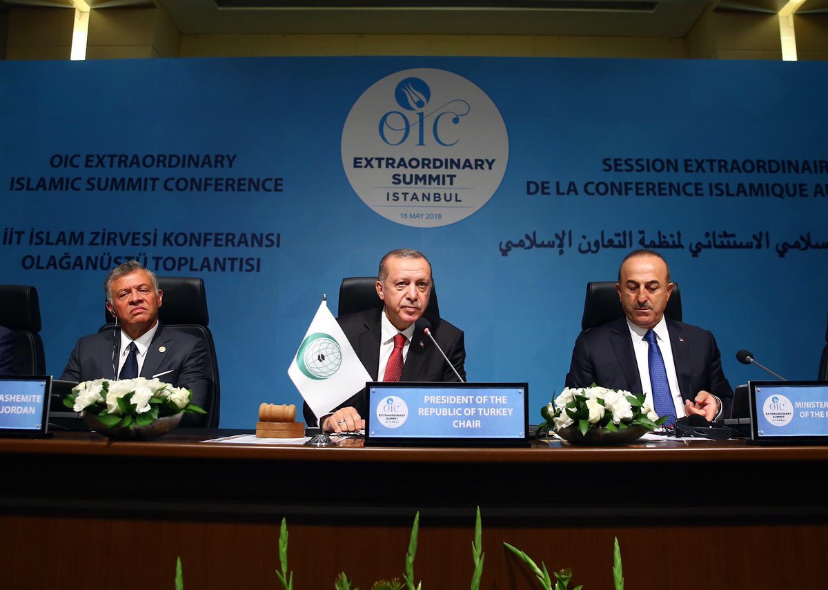 Cumhurbaşkanımız Recep Tayyip Erdoğan, İstanbul Kongre Merkezi'nde düzenlenen İslam İşbirliği Teşkilatı (İİT) İslam Zirvesi Konferansı Olağanüstü Toplantısı'na katıldı. #WeStandForQuds
