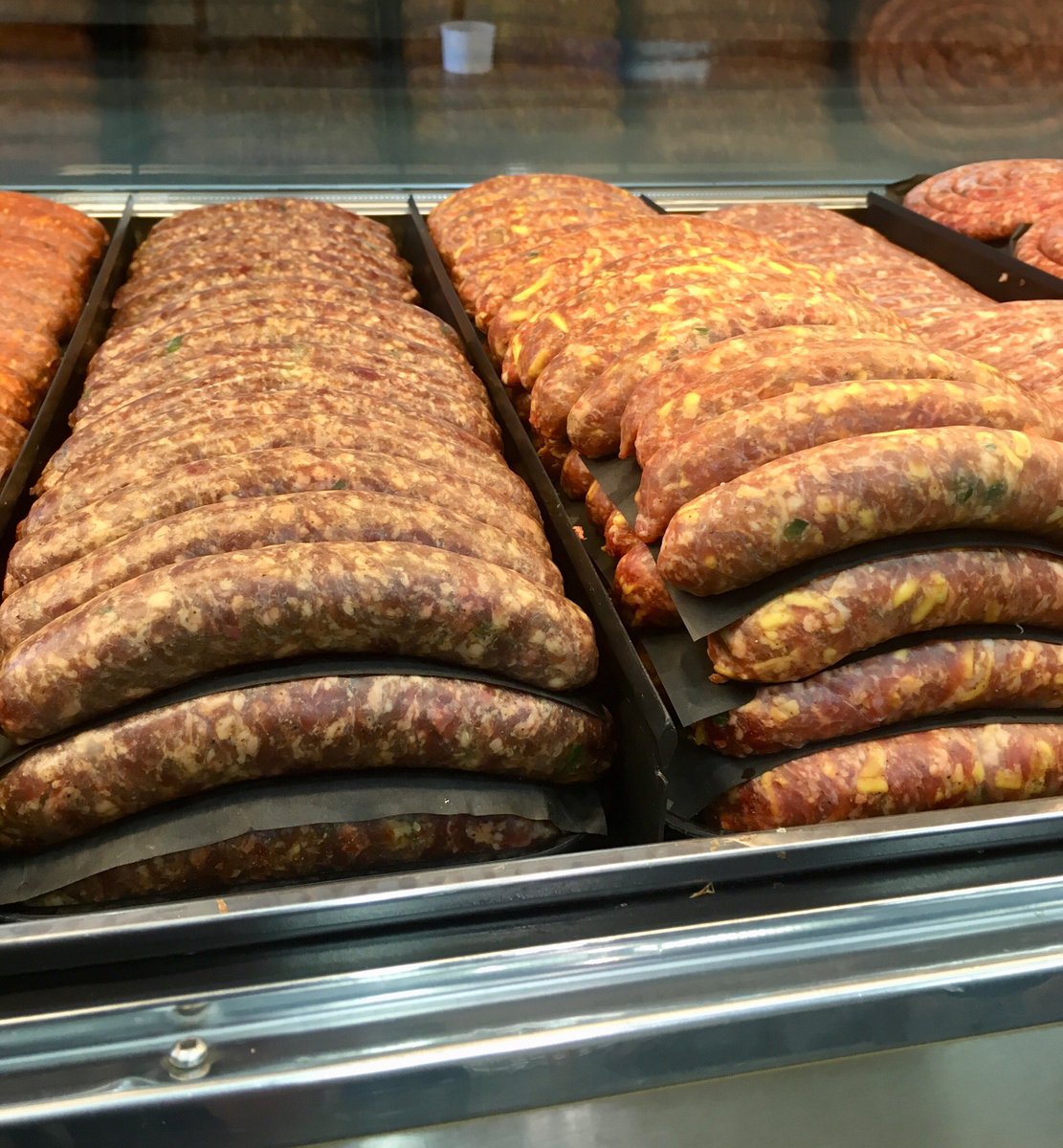 KitchenSprout's tweet photo. #LongWeekend #Toronto Run 🏃 to .@dilisos LOCATED IN @StLawrenceMkt #ShopLocal
#MakeItASausageParty #HotItalian #MildItalian #HoneyGarlic #Chorizo #MerguezSausage #TurkeySuasage #BreakfastSausage #OktoberfestSausage #HomeChef
#CheersFromToronto🍾🥂🍾 https://t.co/xpU5xV8InZ