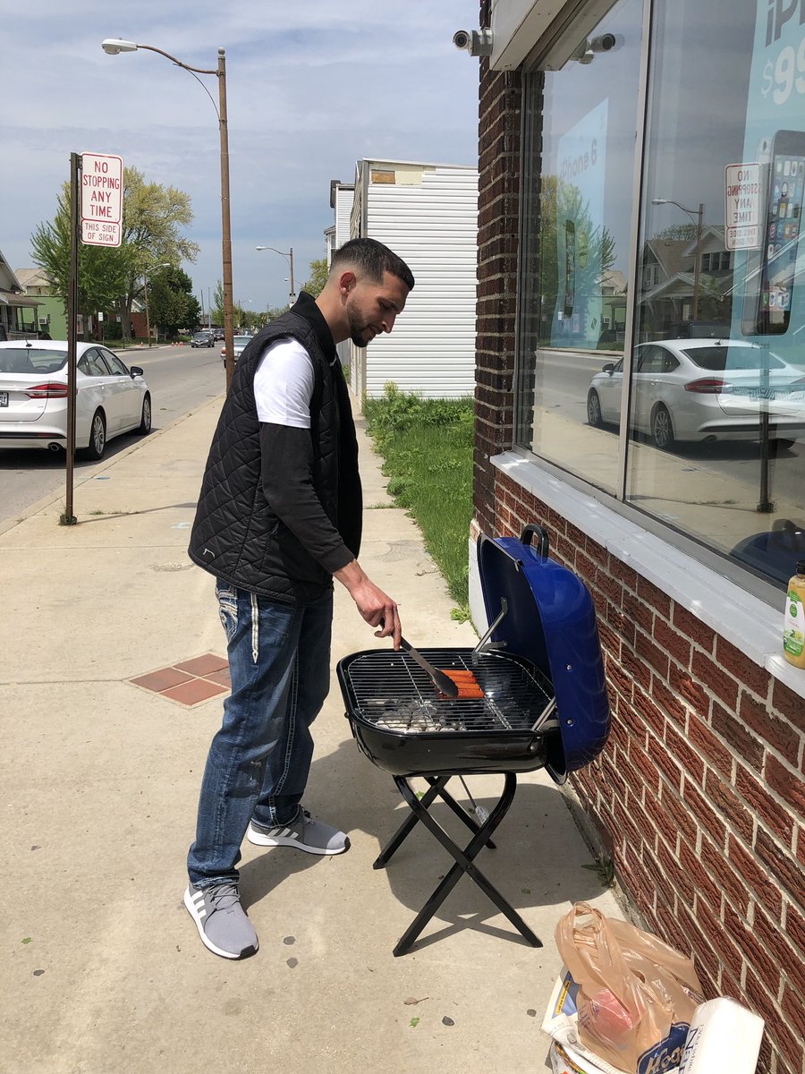RealtorRachelK's tweet photo. Come check us out at @District_Cell  3336 Lagrange. We have $5 phones and refreshments! Shadi is working hard on the grill. https://t.co/kxS0oO5UZS