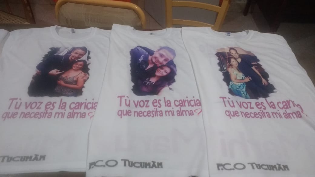 marucejas2's tweet photo. @RTapari Ya tenemos nuestras Remeras!!😍 #FansClubOficialTucumán #EternamenteLocasXTi 
#Maru #Mile #Marhi 😎 https://t.co/aEUPlAfFcd