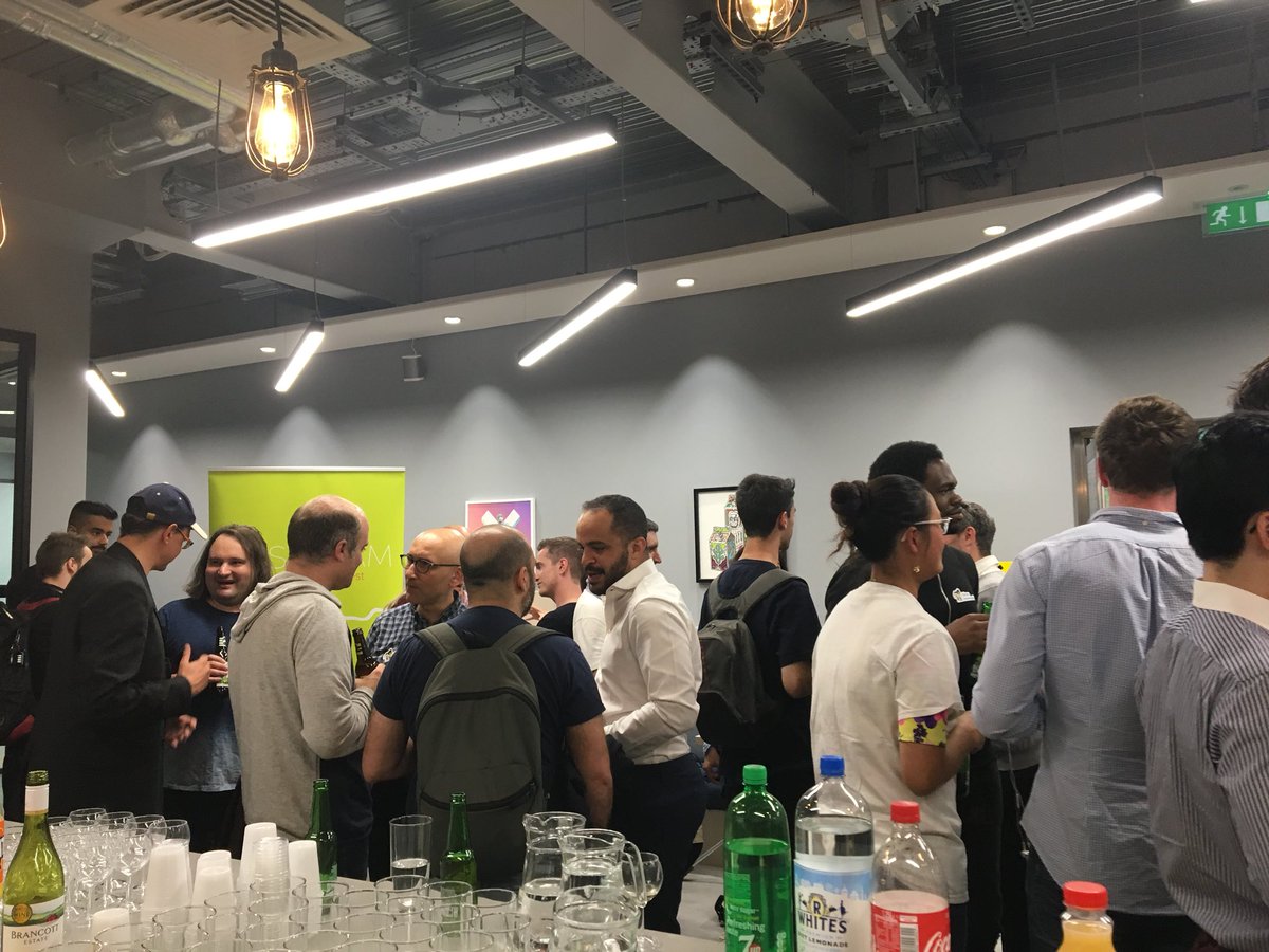 LauraSeamons1's tweet photo. Fantastic atmosphere for the first @SiliconDrinkabt in West London @HelloUpstream #tech #westlondon https://t.co/ylqNGMWuHG