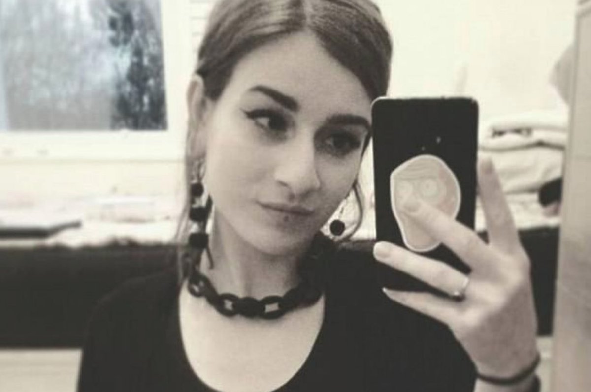 AldoSterone111's tweet photo. Londres : il a tue cette fille a coups de tesson de bouteille. Elle marchait toute seule dans la nuit pour rentrer chez-elle. Il vient de prendre 29 ans (Il sortira au bout de 10 ou 12) https://t.co/Qf92YKJZoK