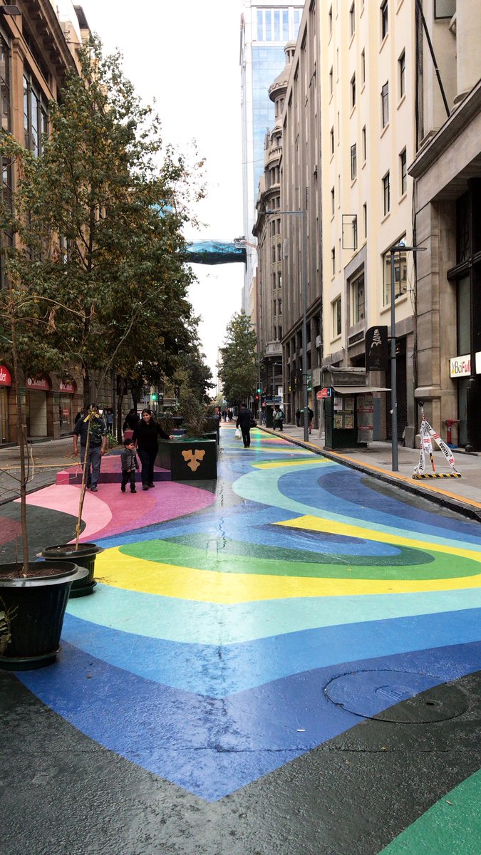 macaborie's tweet photo. Calle Bandera 🌈🌟 https://t.co/QtCP83J8Xw