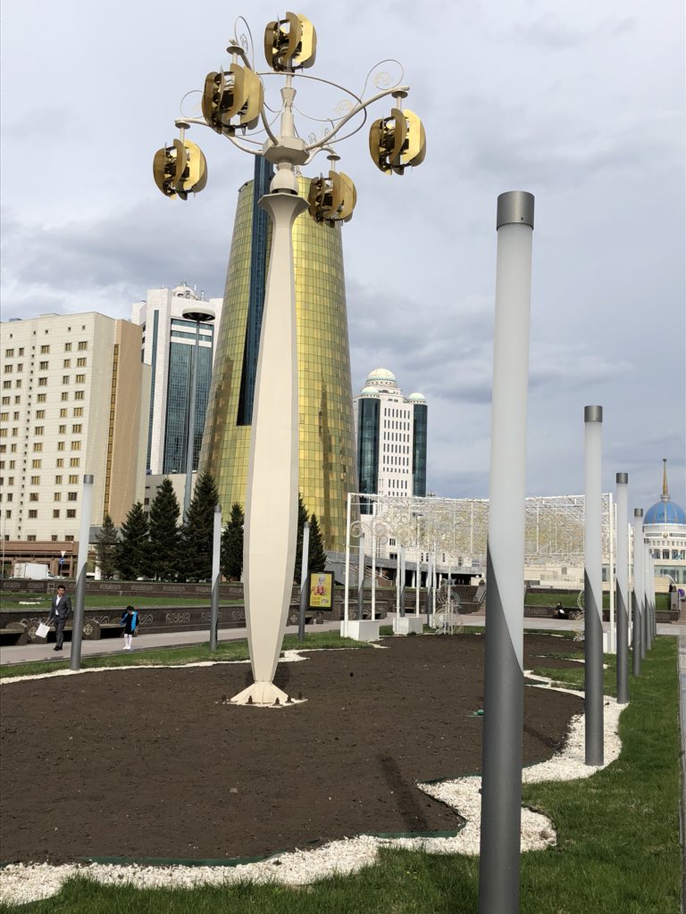 ICalzada's tweet photo. Is #Astana the new #Brasilia (aka #Niemeyer)? #humanscalecities vs #smartcities? #AEF2018 #GlobalChallengesSummit2018 #FutureOfCities #Eurasia #SilkRoad #Kazakhstan https://t.co/RZwJWUUvHr