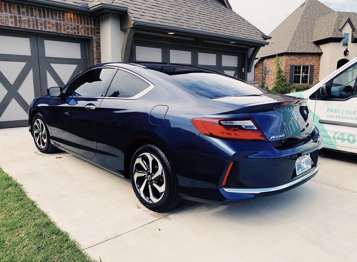 Summer is so close! Type to jump into the new season with a fresh start &amp; a clean vehicle. ☀️
#detailmintstillwater