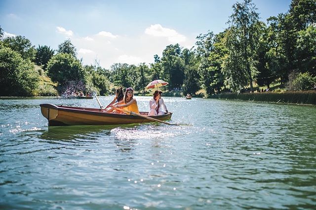 survivalguide91's tweet image. Yep. #whosinyourboat #paddlepower #lakedreams #wilds #wildernessfestival #sparkles #dreams #festivalseason #summer #beauts ❤️@wildernesshq instagram.com/p/Bi7WkpFnzF9/