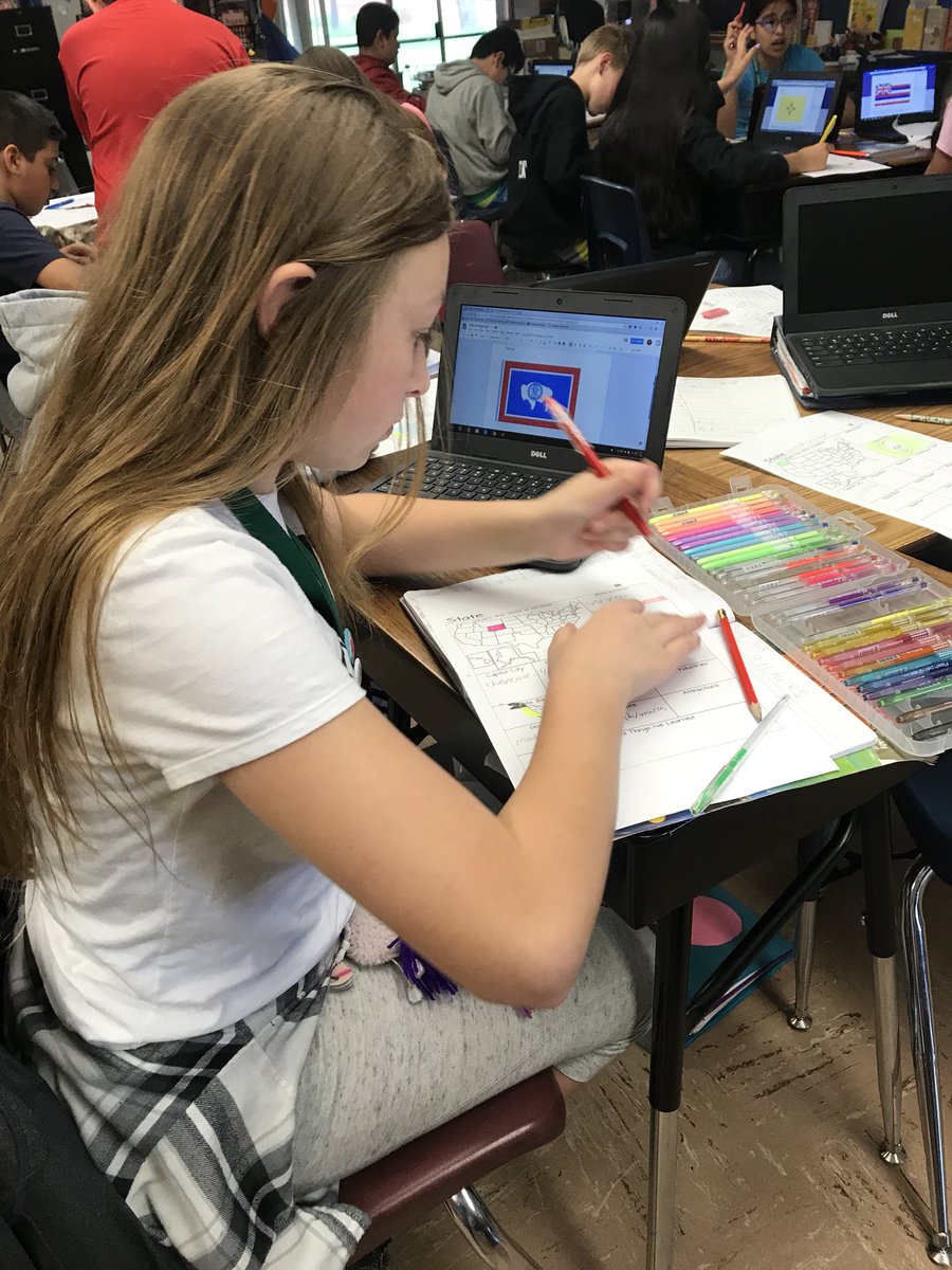 teacherspicypug's tweet photo. Research using Library Media! State reports! Yes! #ProudToBeHSD #spicymoofifth #MooES https://t.co/hHEcLJpc2X