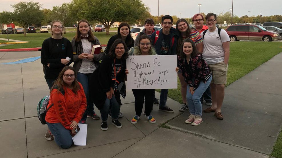 nbcbayarea's tweet photo. This photo is from April 20 when Sante Fe High School students joined the National School Walkout to call for tougher gun laws. It resurfaced today after 9 students and 1 teacher were killed by a gunman Friday morning in Texas. [Courtesy: @mukethemusical] https://t.co/kVlhr8Oh3Q https://t.co/5nvw8cvTwJ