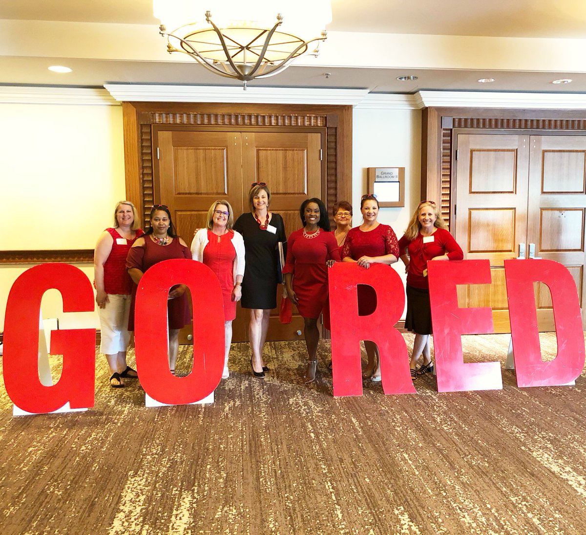 AnitaBlantonTV's tweet photo. Always grateful for this show of support from @WAVY_News as we Go Red For Women each year! Had the pleasure to Emcee today’s luncheon for a 4th go round. And this year was extra special because @KerriFurey gave the Keynote address! #HRGoRedForWomen https://t.co/McYrixwLBj