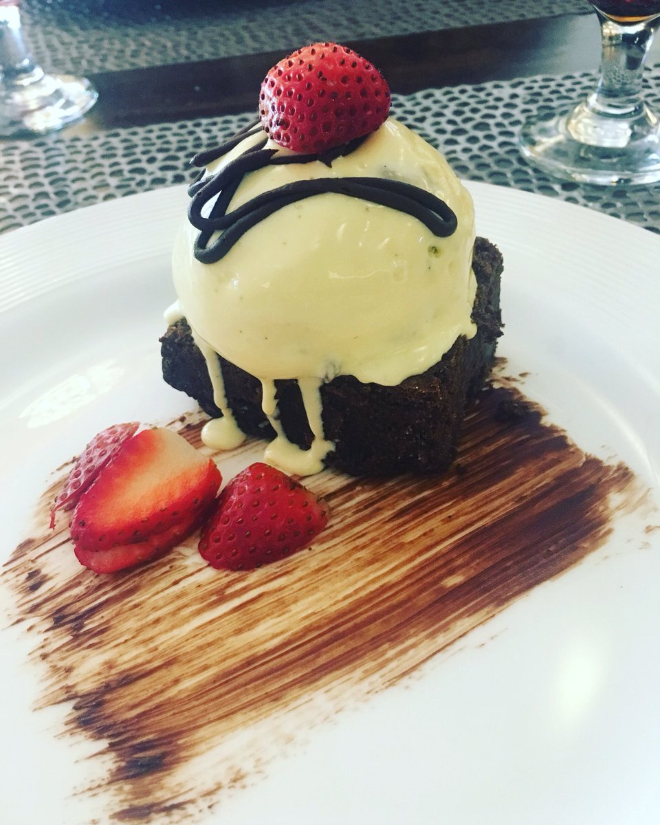 Start your long weekend off right &amp; #treatyourself to one of our #delicious #desserts🍨🍰🍫