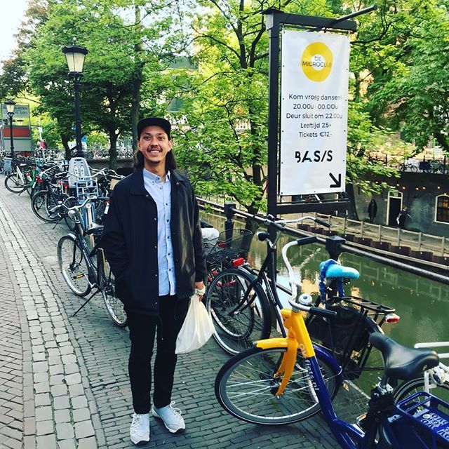 Budakid's tweet photo. Hi Utrecht, see you at @ikbeginvastmetdansen in club @clubbasis in a bit 🌺🙌🏼 #utrecht #basis# club #clubbasis #microclub #microclubbing #deephouse #melodictechno #budakidsjungle https://t.co/KaNL9l3DnS https://t.co/HeZy5x1v0F