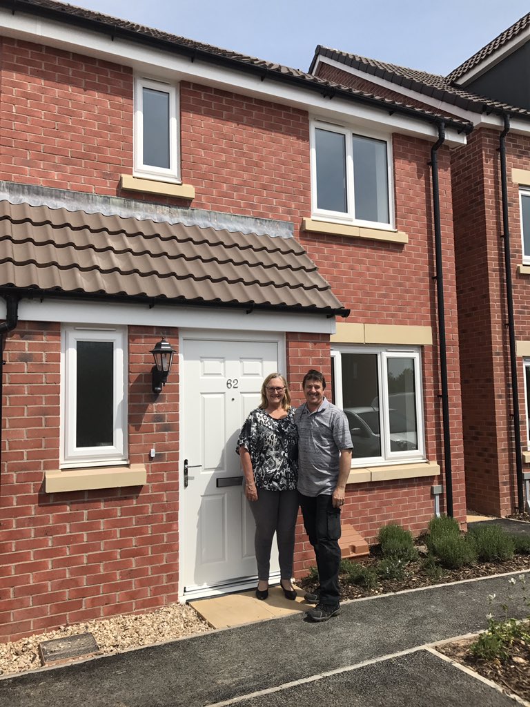 What a glorious day for moving 3 #newhomes now have happy #sharedowners #persimmonhomesmonktonheathfield <a href="/YarlingtonHomes/">Yarlington Homes Sales</a> <a href="/yarlingtonhg/">Yarlington Housing</a>
