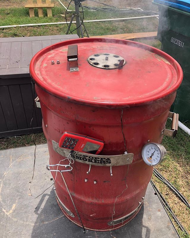 Thermapen's tweet photo. ChefAlam workin’ on some pork shoulder @HowtoBBQRight.
•
#memphisinmay #memphis #howtobbqright #thermoworks #chefalarm #bbq #barbeque #barbecue #meat #competition #bbqcompetition #food #foodie https://t.co/AdB09PI70d https://t.co/agKnEOtRKX