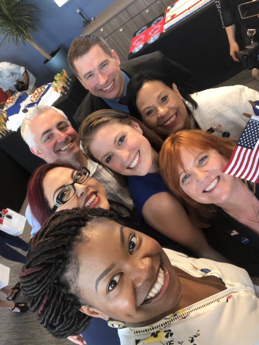 SandyEmanuel4's tweet photo. Loving time spent with these amazing people!! @CohenVeterans @EndeavorsOrg Congratulations Killeen!!! You are already so such great work! https://t.co/n5eRl4y76J