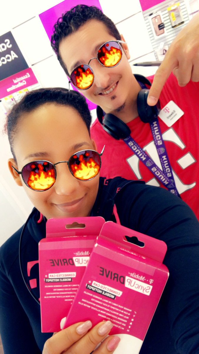 ItsYourBoiEF's tweet photo. Our #K&7th All-Star closes our first #SyncupBOGO of the day! #getconnected #klutchK&7th #PEAK18 #HatsOff4Heroes #AreYouWithUS @DerrickSeay1 @justin_schram @leba99 @ItsYourBoiEF @JayCak3s https://t.co/WdCWMGQkKv