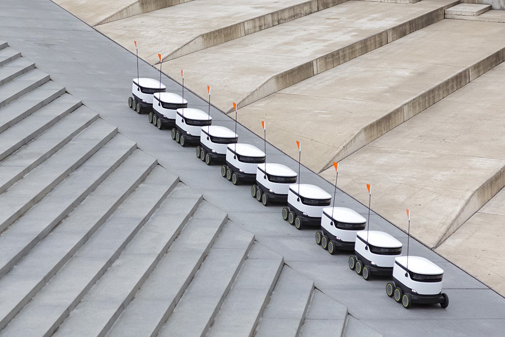 AmazingChevVolt's tweet photo. @StarshipRobots +100
#Drones:
#GroundDrones, #DeliveryDrones &amp; #DeliveryDrones Of The #LastMile Division Of The Surging Global ElectricFueledVehicle: #EV #ZEV #ZeroEmissions, #ZeroEmissionZone, Ready, Industry!
@Daimler Seeded #StarshipRobots!
Look!
A Swarm Of Em, Bringing Goodies Right To Me! https://t.co/WVRlJ3iE8t