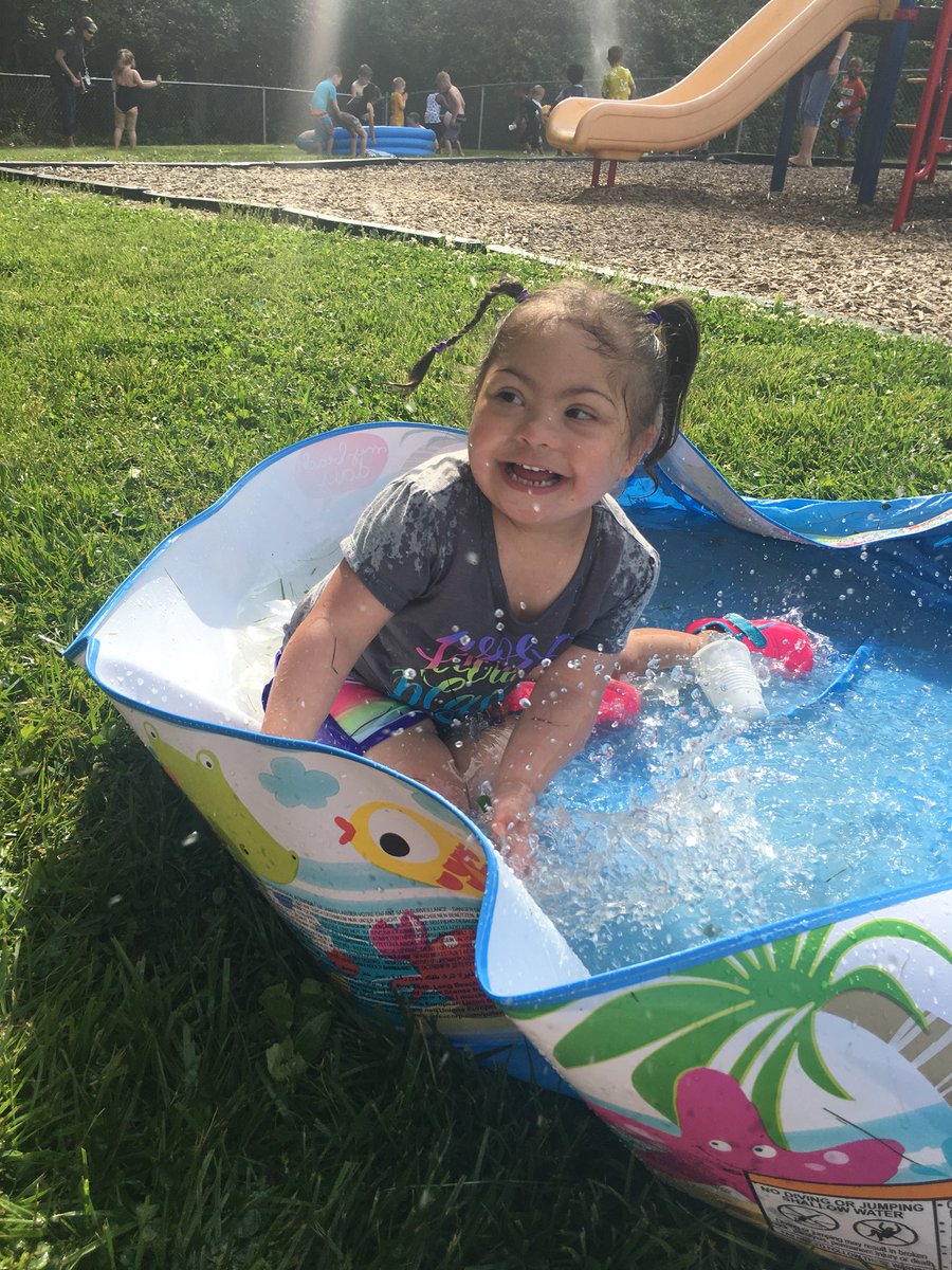 MsHadleysClass's tweet image. Water day is the best day!