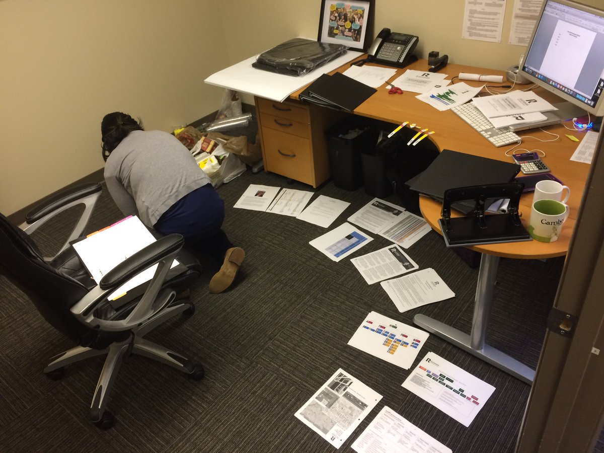 Printers are great when they work! The last minute frenzy of collating documents before strategic planning meetings… when the printer is not cooperating! #behindthescenes #theRatanakyoudontsee