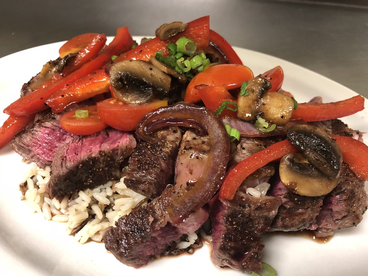 125MSGrill's tweet photo. Come check out this pepper steak special tonight and I’ll buy your first beer!  Must order the special and must show your sever the tweet. 
This beauty is made with our freshly hand cut 18oz Delmonico and its as good as it looks!
#beef #freebeer #itsyannynotlaurel https://t.co/iJM3W5oBqV
