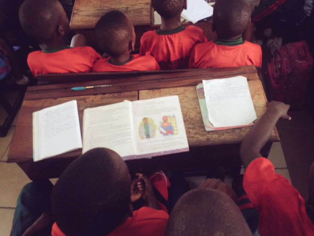 sharon_jaja's tweet photo. #PHCBookDrive 2nd tour was a success all thanks to God and an amazing and passionate team....  we donated 300 books to st Andrew school.  Another smile on our young leaders faces... You can be part of this amazing movement. https://t.co/R3DqxPGXi9
