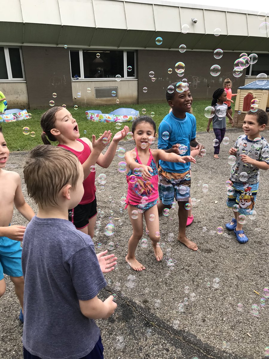 MsHadleysClass's tweet image. Water day fun!