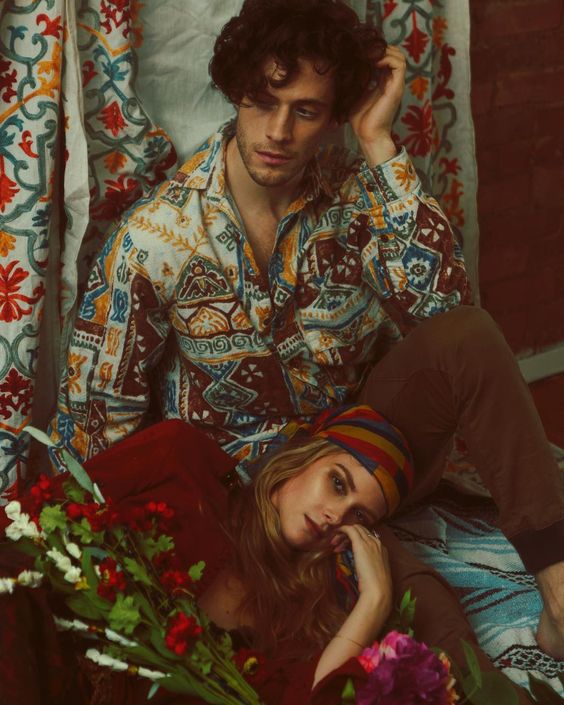 FashCollective_'s tweet photo. Vintage vibes | Styled by #TFCMember Jenn T.
View her profile: https://t.co/OA1Ejhak6P
#thefashioncollectiveinc #TFCinc #fashion #style #stylist #fashionstyling #editorial #stitchers #kyleharris #emmaishta #roguemagazine #actor #actress https://t.co/HhHaq3FCOs