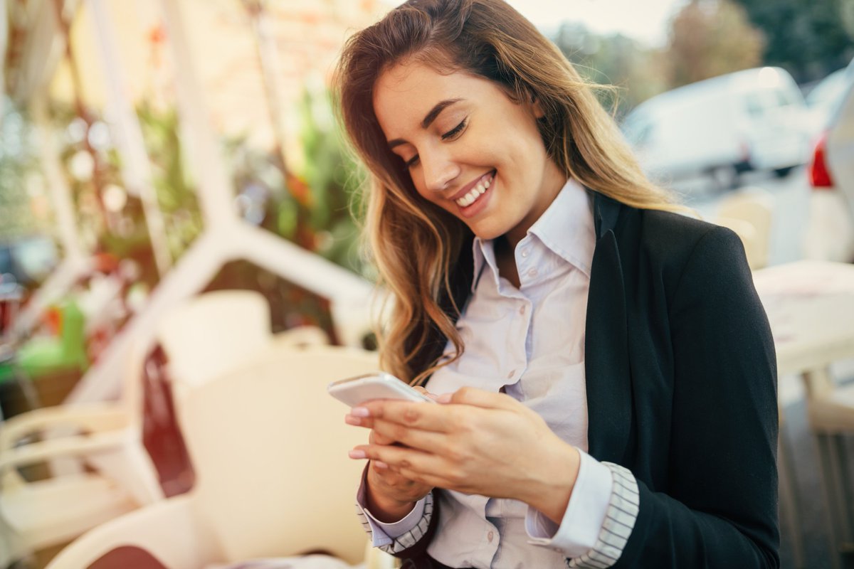 ClockworkSMS's tweet photo. Do you use SMS alongside your email platform and CRM system? This is why the answer should be yes.. https://t.co/UHI7HRNAzq https://t.co/ghqM2WfmQp