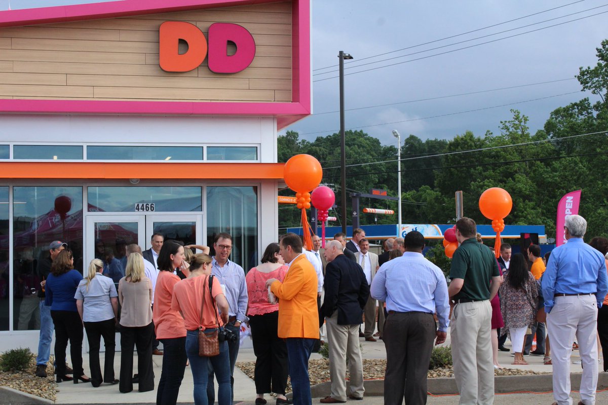 TMT_Knoxville's tweet photo. Mascot #TRUCKIE stopped by @dunkindonuts this morning to celebrate the opening of the #NewGenerationDunkin' at 4466 Western Ave! The @K_Chamber did a ribbon cutting ceremony and check presentation with @emeraldyouth foundation. They have #giveaways and #activities till 1PM today. https://t.co/RIw0C5YqAj