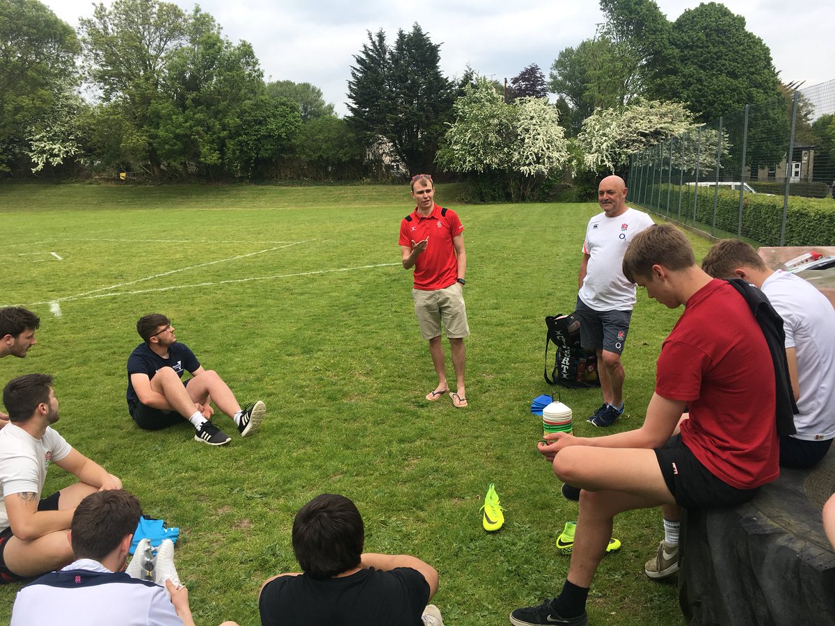 gdchans's tweet photo. Great afternoon finished with @WookeyAdam sharing his #refereejourney with the @YC_Sport @YeovilCollege #studentrefs #YMO @RFU_Colleges @ERRefereesAssoc #nationalpanel #thanksadam @DorsetWiltsRFU @RFU_GameDev https://t.co/g9ULuGZhHG