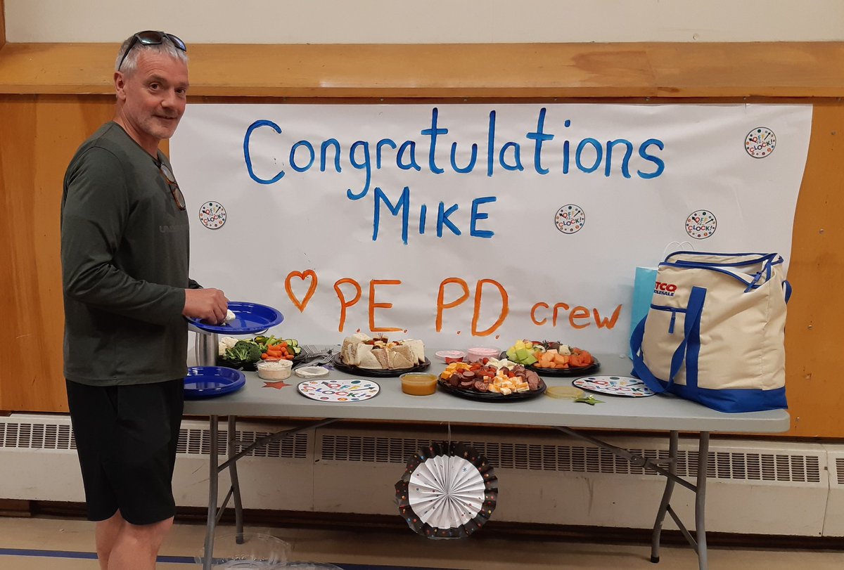 MsHudsonPE's tweet photo. LENGENDARY!! The Phys Ed crew are so happy for Mike! Our recess break was a little bit extra this time!! @HRSB_Official A whole career in the Gym! Wow! #SeeWhatImLearning #physedPD https://t.co/9AB65Dps2N