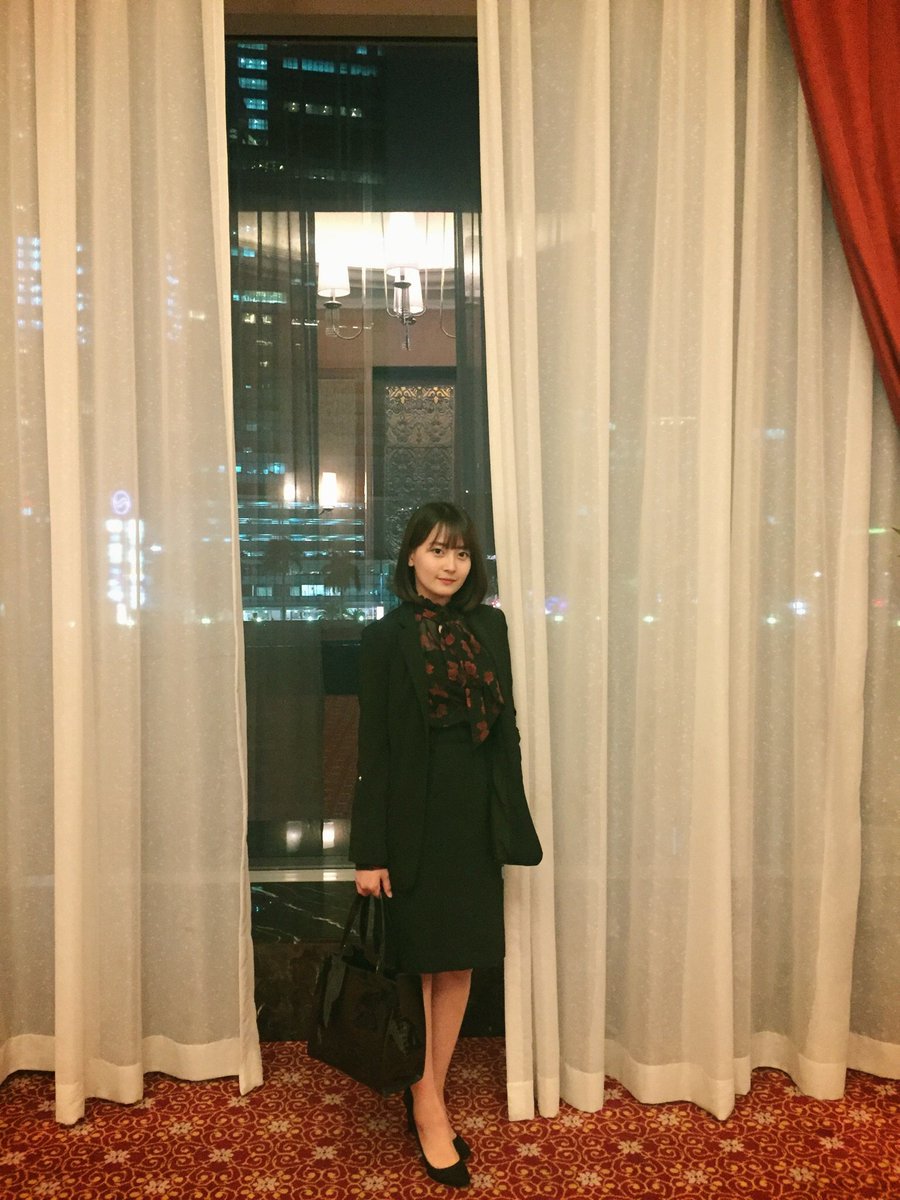 Selesai acara kampusnya hehehe
Memang aku lebih suka masakan Indonesia 😂🤣