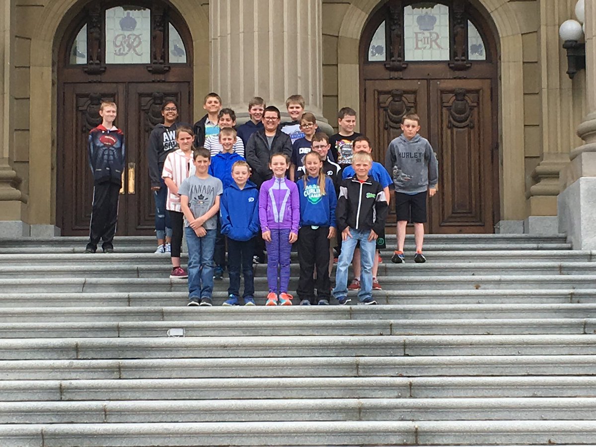 lmeitzen's tweet photo. The Alberta Legislature field trip was a huge success. Thanks to all of our amazing students, parents, and bus driver for making it a memorable experience @deliabulldogs https://t.co/yTo72G5SVo