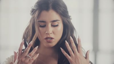 laurenjpics's tweet image. you can see her passion #DSYLMMusicVideo