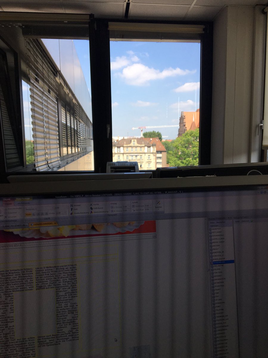 MareikeMaack's tweet photo. Heute heißt es Abschied nehmen. Nach fünf Tagen endet heute mein Einsatz als Tauschreporterin bei den Nürnberger Nachrichten. Fazit: Tolle Kollegen, wunderschöne Stadt!!
#reportertausch2018 #reportertausch #nürnbergernachrichten #sadtoleave #ichkommewieder #tollezeit https://t.co/JH6dp4jMDD