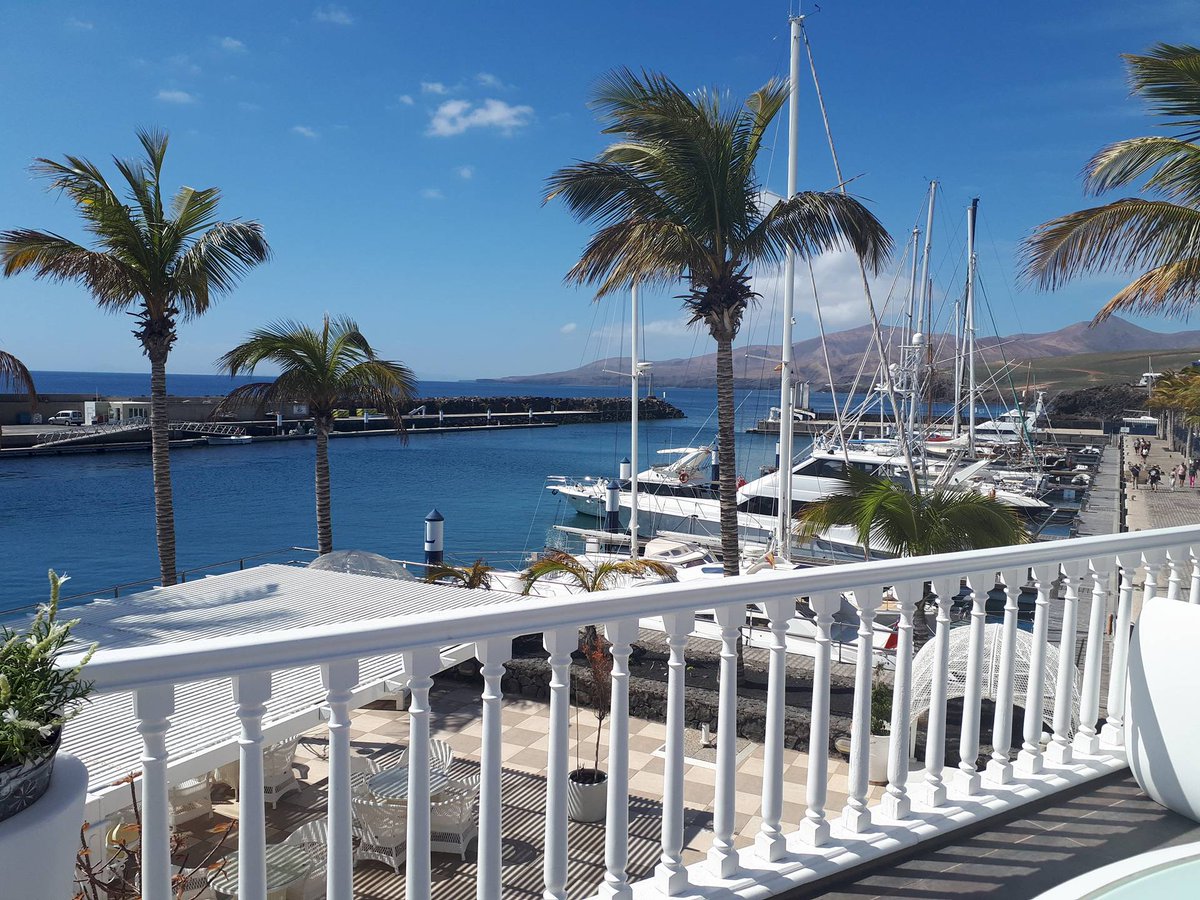 LWPweddings's tweet photo. Beautiful Views as you say 'I DO' 💍

@RestAmura in Puerto Calero is famous for its Michelin Star and stunning views! A romantic and magical Venue perfect for a #lanzarotewedding 👰🤵

For more details please visit the @LWPweddings website

💻 https://t.co/svDk4jJk6H https://t.co/KCArbeUjEW