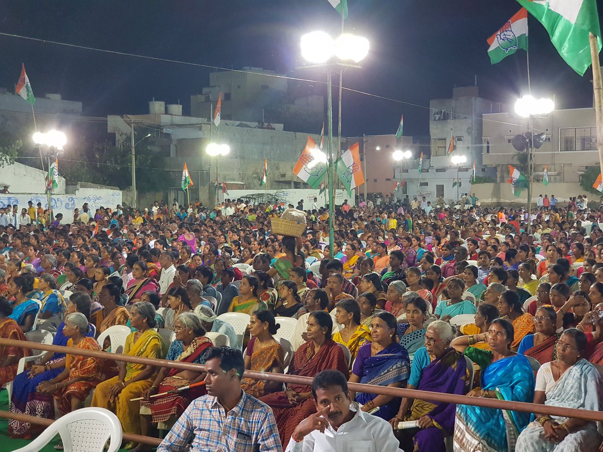 INCTelangana's tweet photo. #ప్రజాచైతన్యయాత్ర
#PrajaChaitanyaYatra
Participation of people of Warangal. @KTRTRS and @TelanganaCMO @trspartyonline @ntdailyonline should take a look.
Public mood is definitely #AntiTRS https://t.co/4eRbw3jnwo