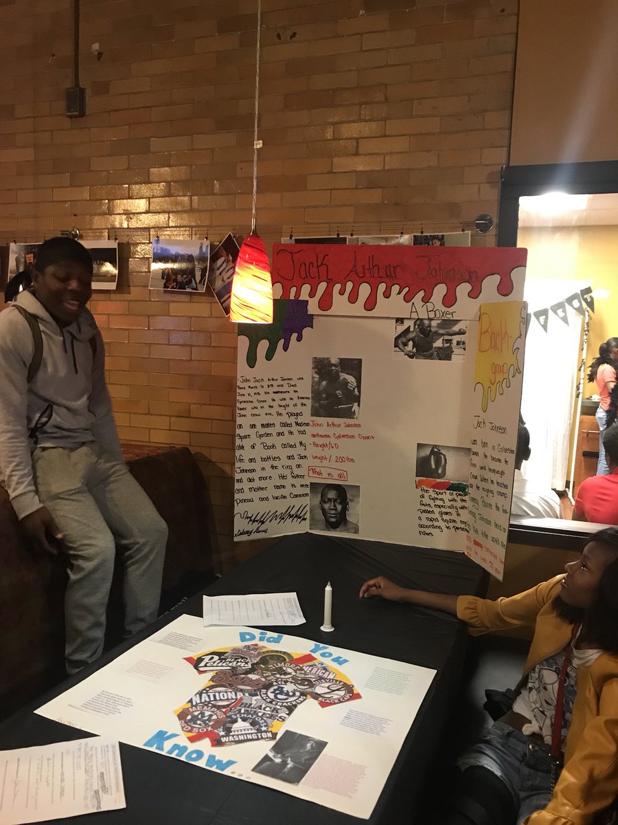 CityNeighborsHS's tweet photo. Another amazing Harlem Renaissance Fair by CNHS freshman. This time we also had soul food and mocktail! #PBL #ArtsIntegration https://t.co/Goz4vYltJY