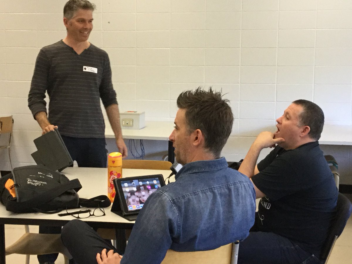 MmeFranceP's tweet image. @P_Lefebvre #EdCampQuebec. Codes QR.