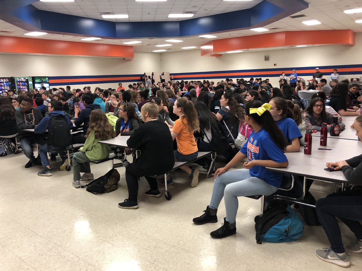 MrsWask's tweet photo. Approximately 250 students were invited to the pancake breakfast for being on the honor roll all year! #GORAILS https://t.co/tvLF2zslWb