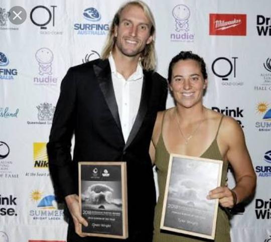 Heatwaves2's tweet photo. Wright Siblings clean-up at Australian Surfing Awards https://t.co/LDPuNivYoK