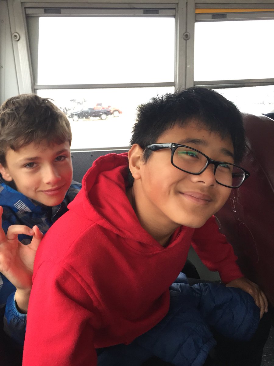 mrs_rfriesen's tweet photo. Rain or shine we are excited for Lower Fort Garry!!! @BlumenortHSD https://t.co/sl6YkYF6WS