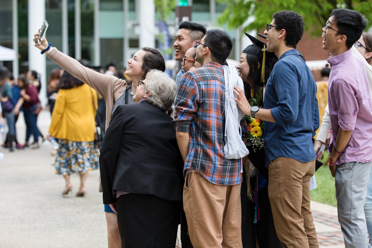 TCNJ's tweet photo. Did you get your selfie with the Git, #TCNJ18? https://t.co/ARC3EZM9X0