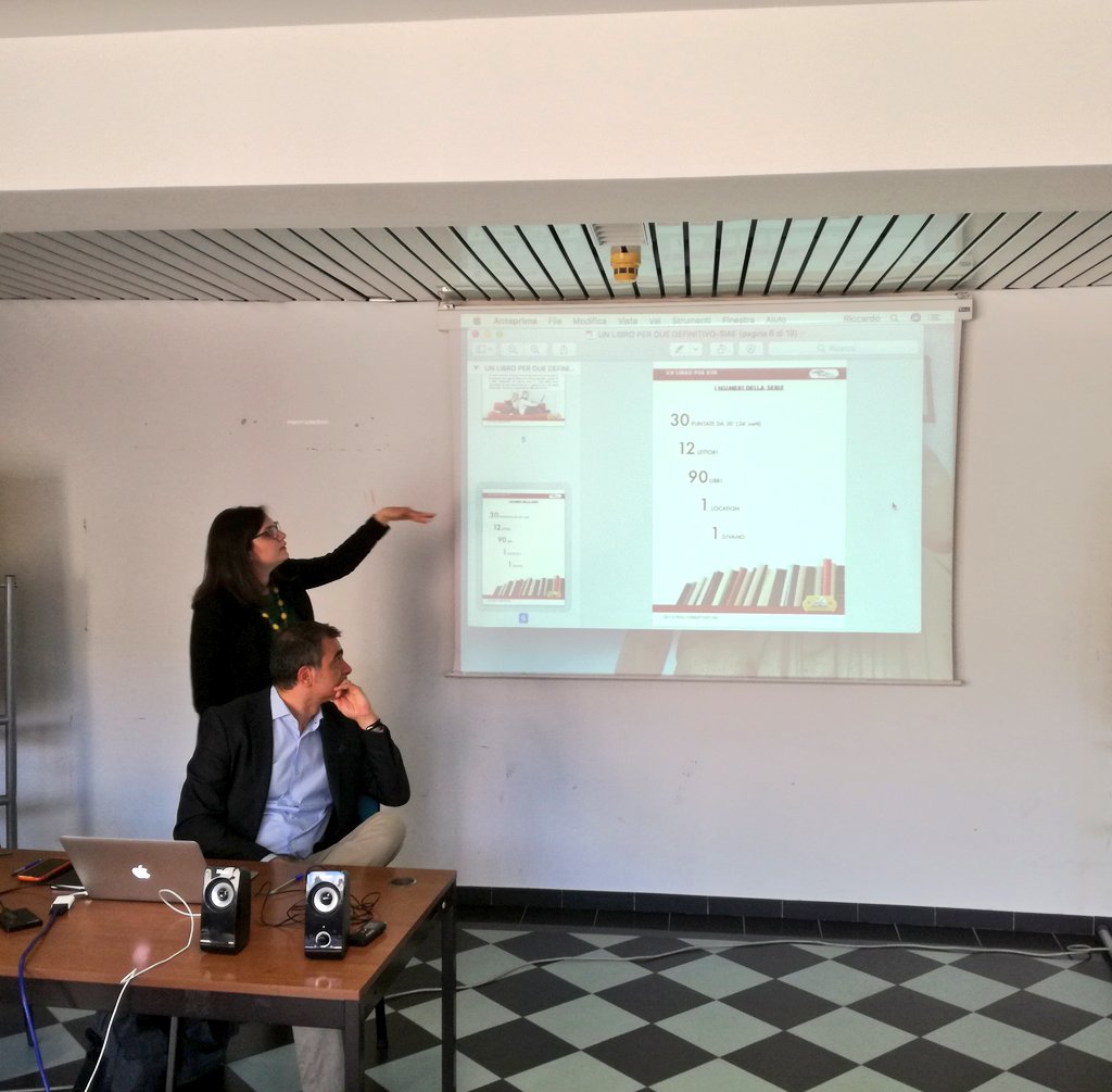 Comunica_Media's tweet photo. Con @EliCrescenzi vediamo ora un esempio di 'paper-format' elaborato da @PCombattenti: #concept, soggetti presenti, caratteristiche #distintive e la fase produttiva prima della messa in onda, che rende l'opera di pubblico dominio.
@SPattuglia https://t.co/LWES6qjAeF
