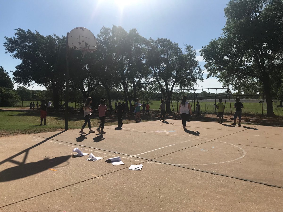 ChrisParadise's tweet photo. It’s a beautiful day for a math scavenger hunt! #OklaEd #MDPurpose #LeadAtSteed https://t.co/lBDRKtJDiL