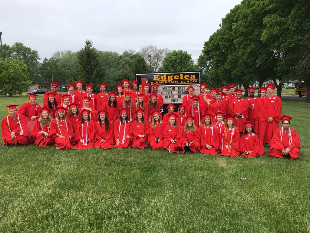 jeff_principal's tweet photo. Your 2018 @EdgeleaSchool grads!! https://t.co/gEemQiUJPM