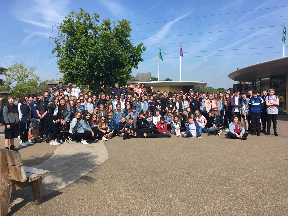MrsMacPheeMusic's tweet photo. What a wonderful bunch of pupils we had on this years S2 Residential! 👍🏼 
We are now on our way back  with some very tired S2s! @LHSresidentials @missmurdoch1 @mrshurren_lhs @LarbertHigh #LHSRes18 https://t.co/zSN0inSLdB