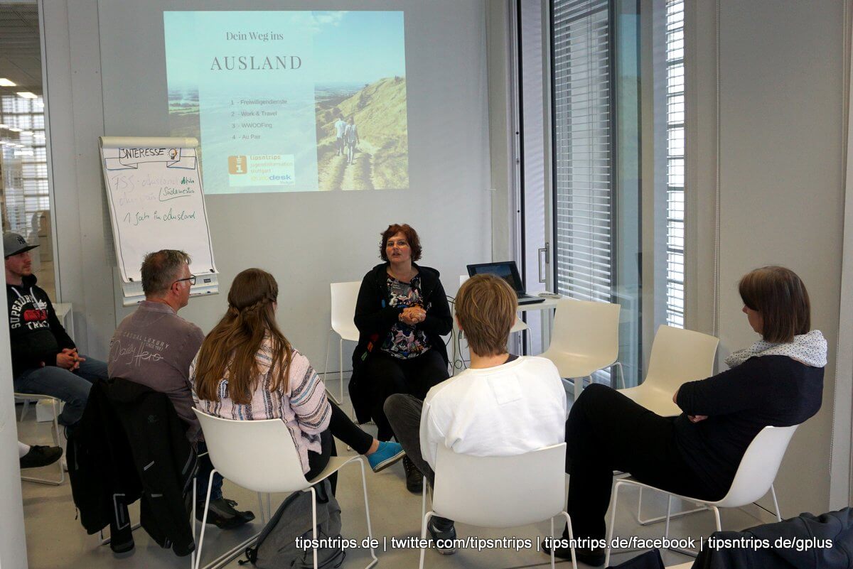 jugendagentur's tweet photo. Der tipsntrips-Impulsvortag zum Thema "Gap-Year: Neues ausprobieren - Talente entdecken - Übergang managen - Lücke schließen" in der Stadtbibliothek am Mailänder Platz am 17. Mai 2018 war sehr kurzweilig und informativ.
#tipsntrips #stadtbibliothek #stuttgart #eurodesk https://t.co/E9n8d4NlTj